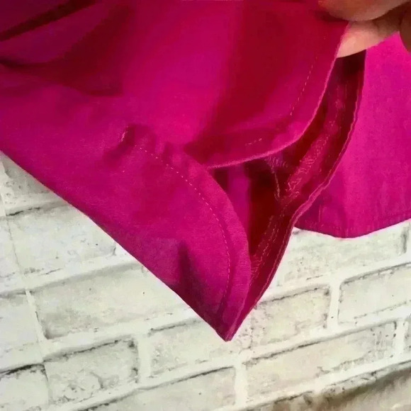 Talbots size 2p mid rise side zip cropped magenta pants like new - Picture 5 of 9